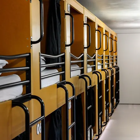 Vandrerhjem The People Lyon