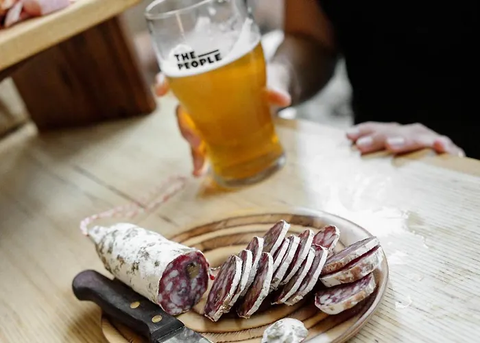 The People Albergue *